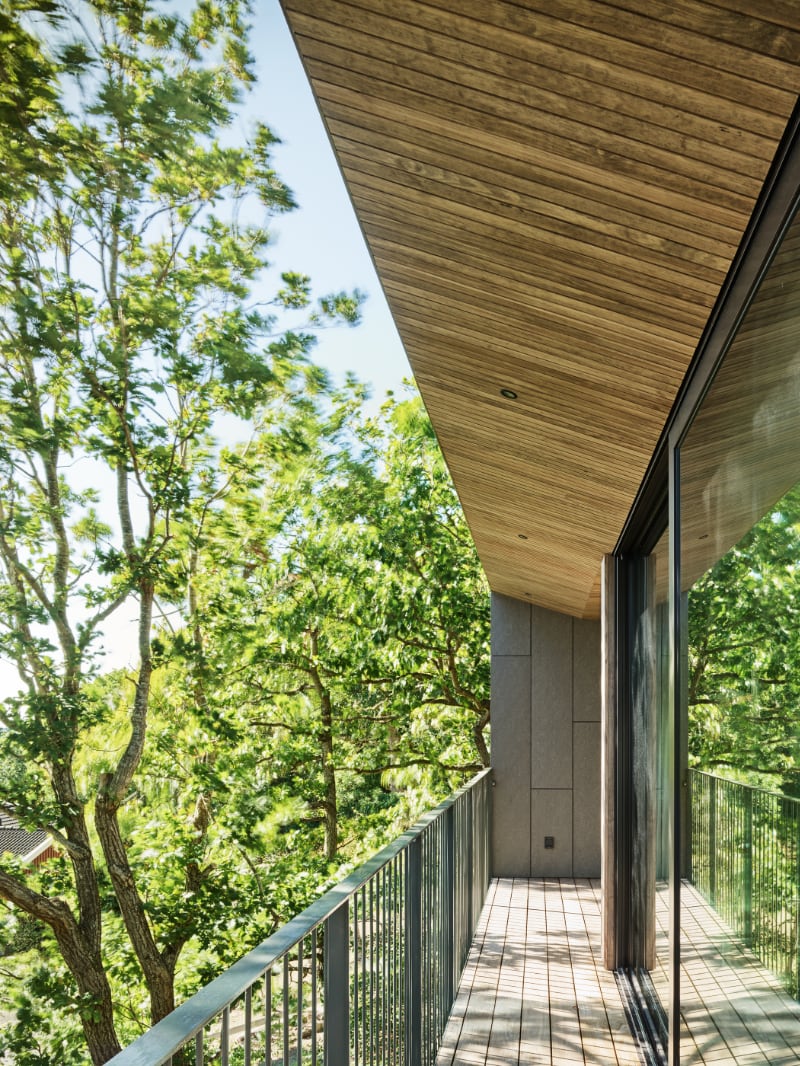 villa-solviken-veranda-skraa