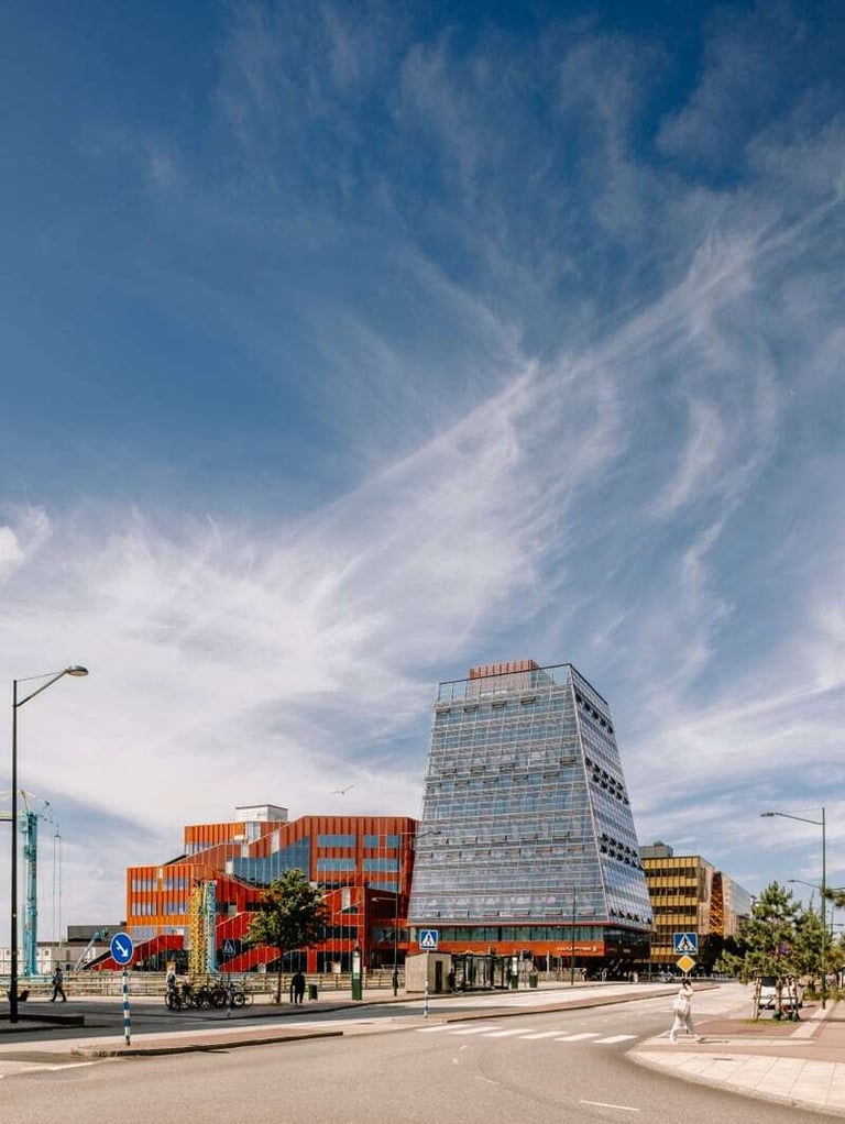 Fyrtornet i Malmø sett fra gateplan