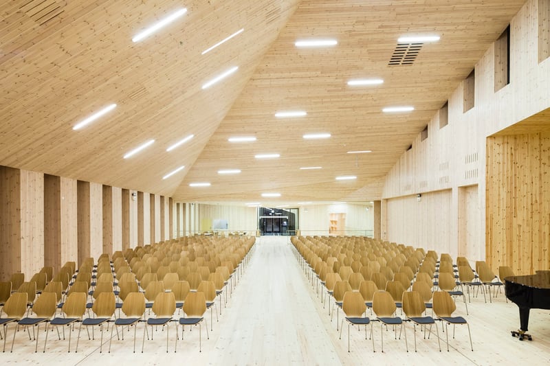 knarvik-kirke-interior2-HUNDVEN-CLEMENTS-PHOTOGRAPHY