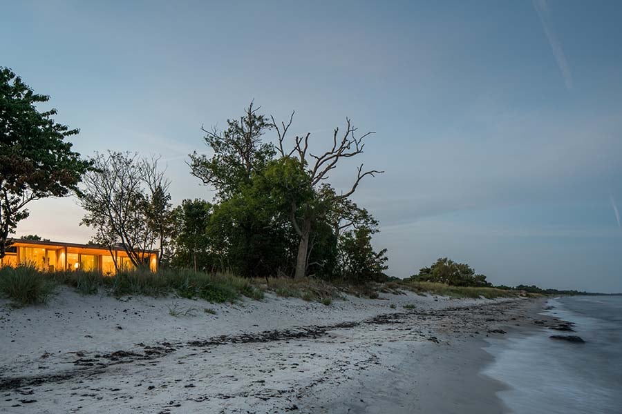 karusell-villa-beddinge-sverige-havet