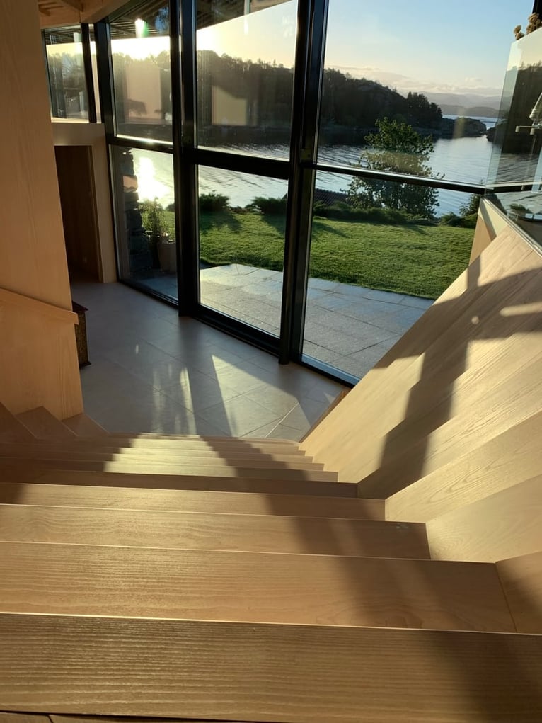 villa-reilstad-trapp-ned