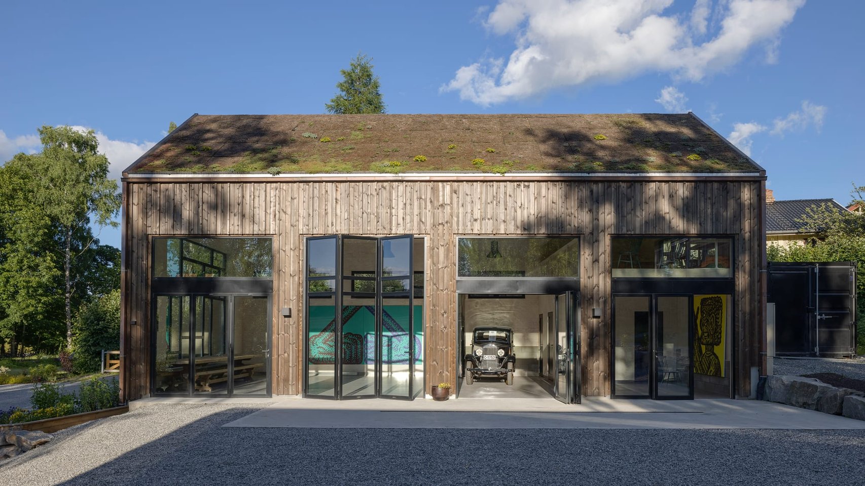 Wergelandshaugen atelier med dører fra Schüco